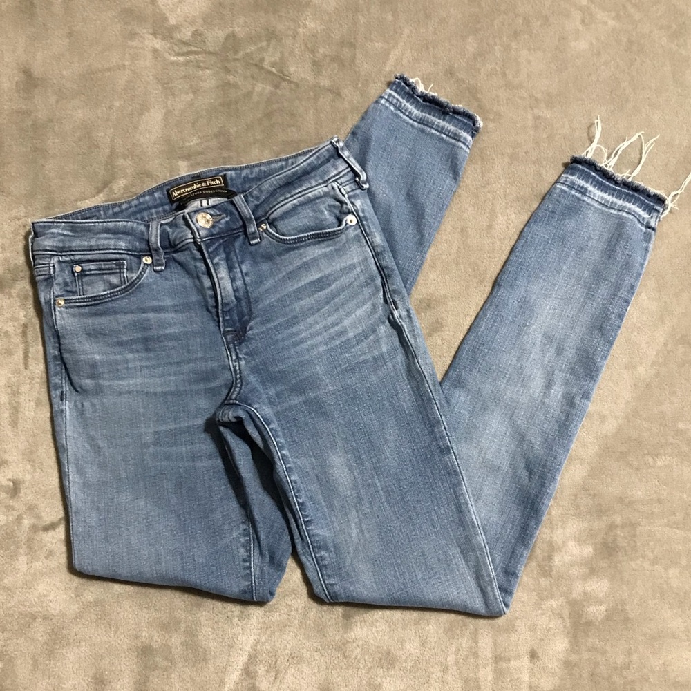 Abercrombie & Fitch Skinny Jeans!